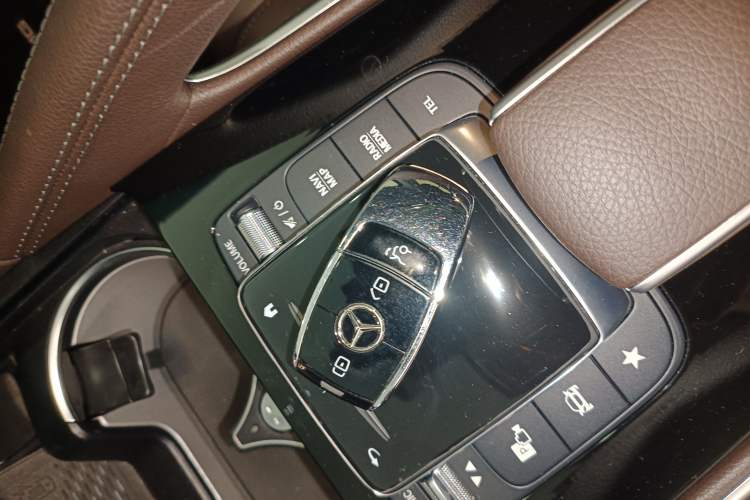 Used Mercedes-Benz GLS 2023 GLS 450 4MATIC Stylish Model Interior 1