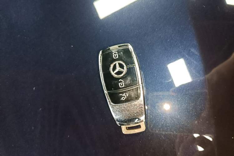 Used Mercedes-Benz GLS 2023 Second Facelift GLS 450 4MATIC Luxury Edition Interior 1