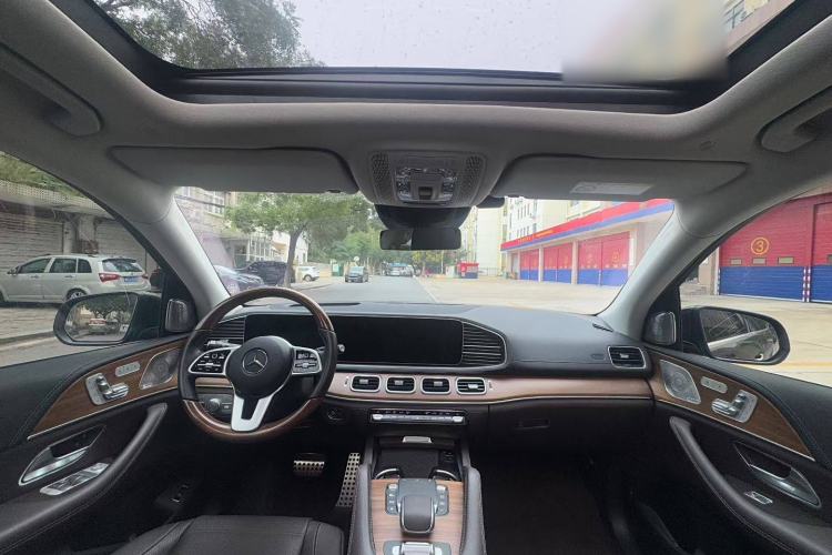 Used Mercedes-Benz GLS 2023 Refresh GLS 450 4MATIC Fashion Edition Interior 1