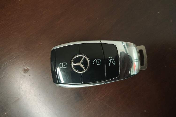 Used Mercedes-Benz GLS 2023 GLS 450 4MATIC Stylish Model Interior 1