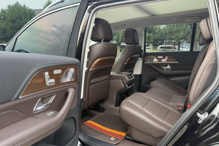 Used Mercedes-Benz GLS 2023 Refreshed GLS 450 4MATIC Luxury Edition Interior 2