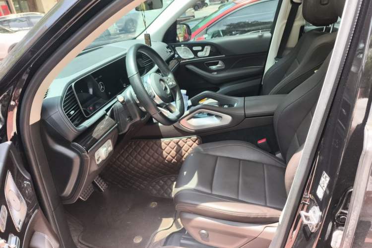 Used Mercedes-Benz GLS 2023 Second Facelift GLS 450 4MATIC Stylish Version Left Front Seat