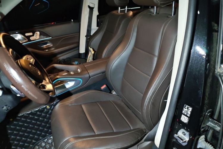 Used Mercedes-Benz GLS 2023 Refresh GLS 450 4MATIC Fashion Edition Left Front Seat