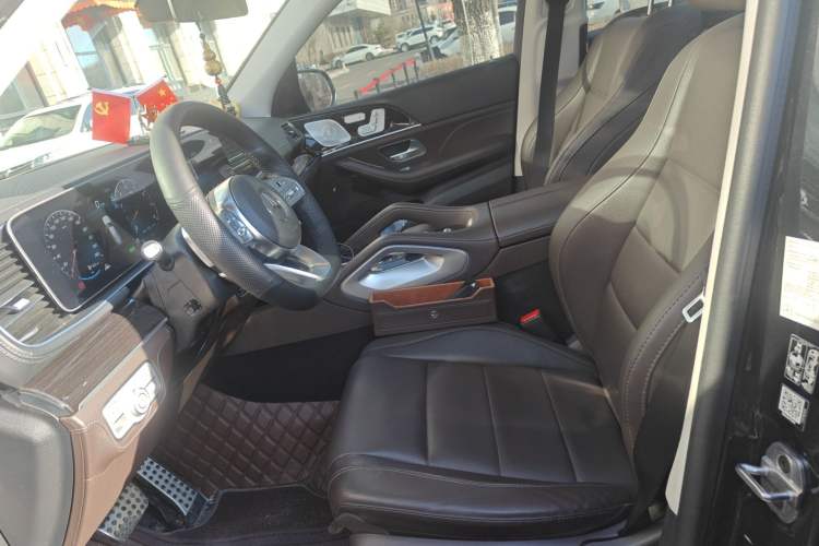 Used Mercedes-Benz GLS 2023 GLS 450 4MATIC Stylish Model Left Front Seat