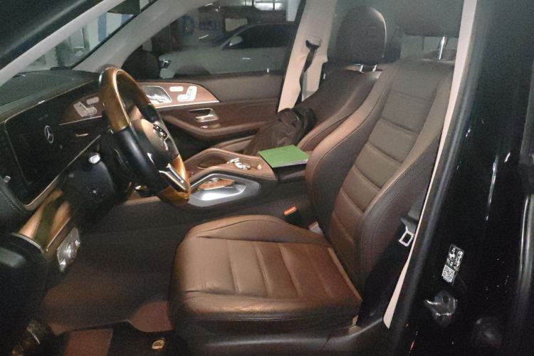 Used Mercedes-Benz GLS 2023 GLS 450 4MATIC Luxury Model Left Front Seat