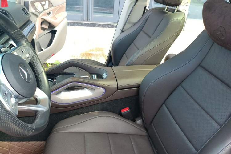 Used Mercedes-Benz GLS 2023 GLS 450 4MATIC Stylish Model Left Front Seat