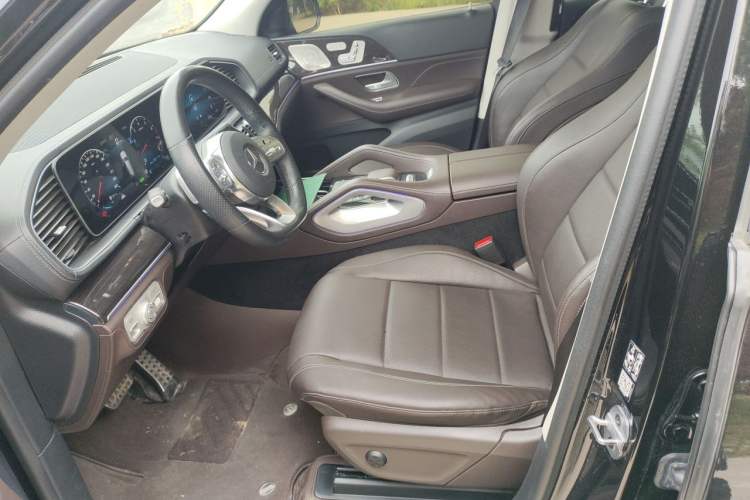 Used Mercedes-Benz GLS 2023 Second Facelift GLS 450 4MATIC Stylish Version Left Front Seat