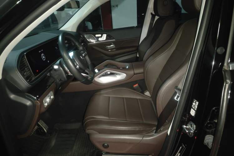 Used Mercedes-Benz GLS 2023 GLS 450 4MATIC Stylish Model Left Front Seat