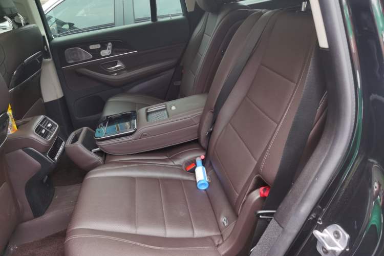 Used Mercedes-Benz GLS 2023 Refresh GLS 450 4MATIC Fashion Edition Left Rear Seat