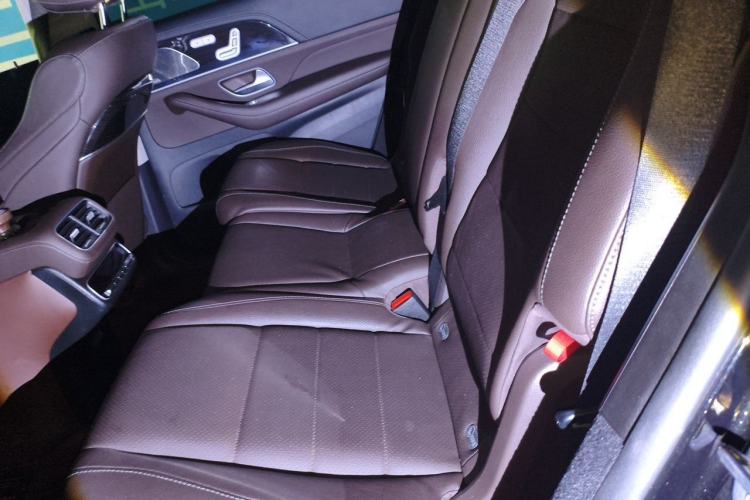Used Mercedes-Benz GLS 2023 GLS 450 4MATIC Stylish Model Left Rear Seat