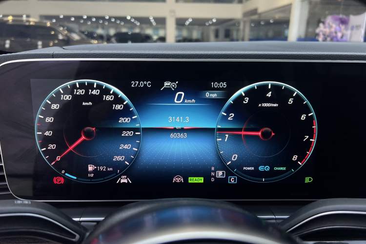Used Mercedes-Benz GLS 2023 Refresh GLS 450 4MATIC Fashion Edition Odometer Close Up