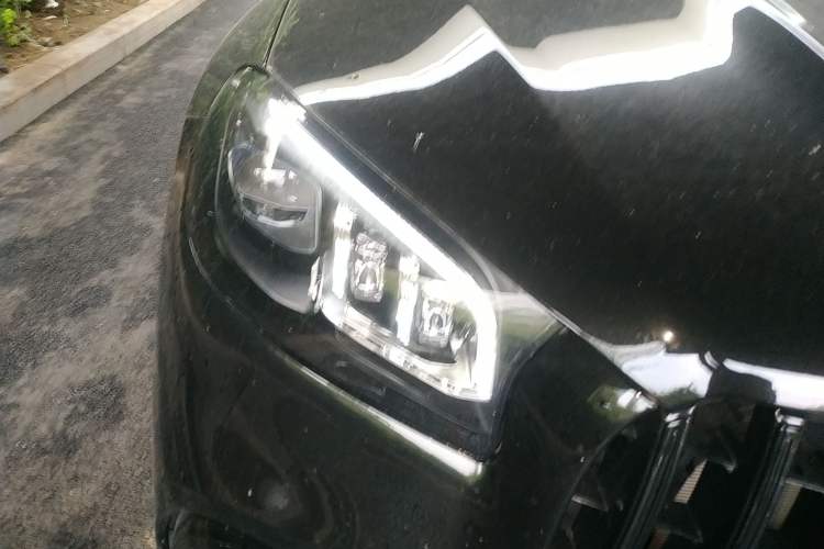 Used Mercedes-Benz GLS 2023 Refreshed GLS 450 4MATIC Luxury Edition Right Front Headlight