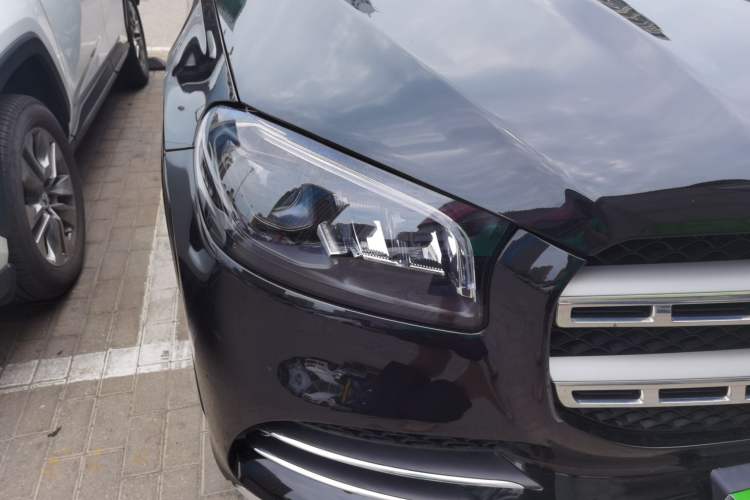 Used Mercedes-Benz GLS 2023 Refresh GLS 450 4MATIC Fashion Edition Right Front Headlight