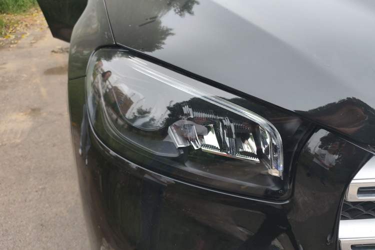Used Mercedes-Benz GLS 2023 Second Facelift GLS 450 4MATIC Stylish Version Right Front Headlight