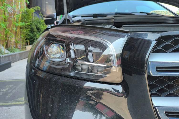 Used Mercedes-Benz GLS 2023 GLS 450 4MATIC Stylish Model Right Front Headlight