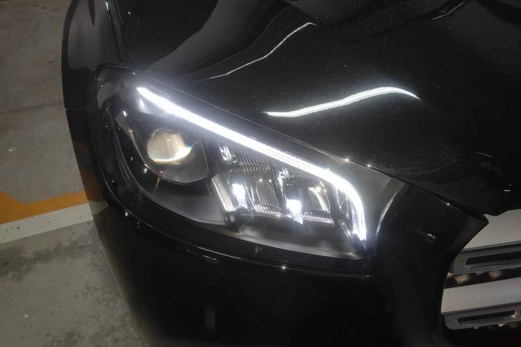 Used Mercedes-Benz GLS 2023 GLS 450 4MATIC Stylish Model Right Front Headlight