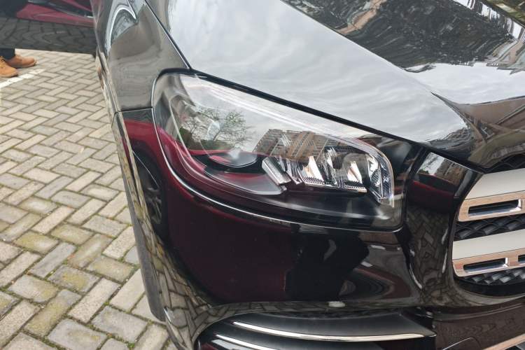 Used Mercedes-Benz GLS 2023 Second Facelift GLS 450 4MATIC Stylish Version Right Front Headlight