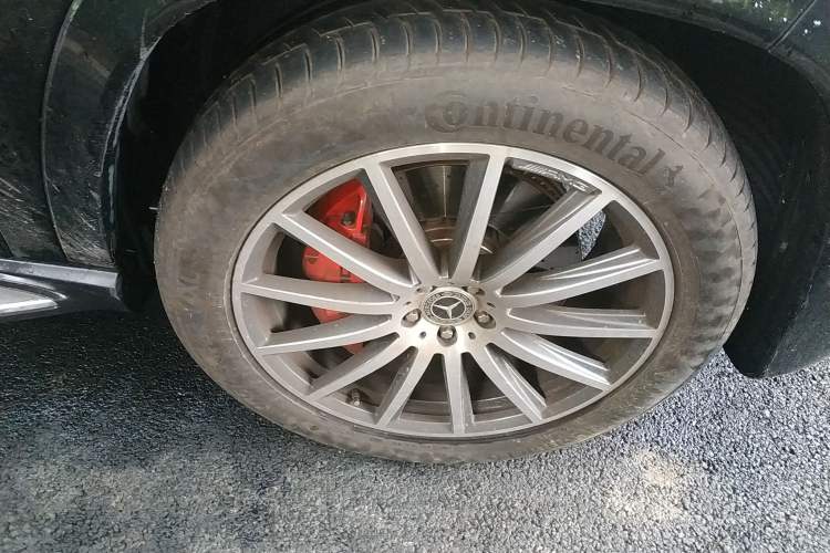 Used Mercedes-Benz GLS 2023 Refreshed GLS 450 4MATIC Luxury Edition Right Front Wheel Hub