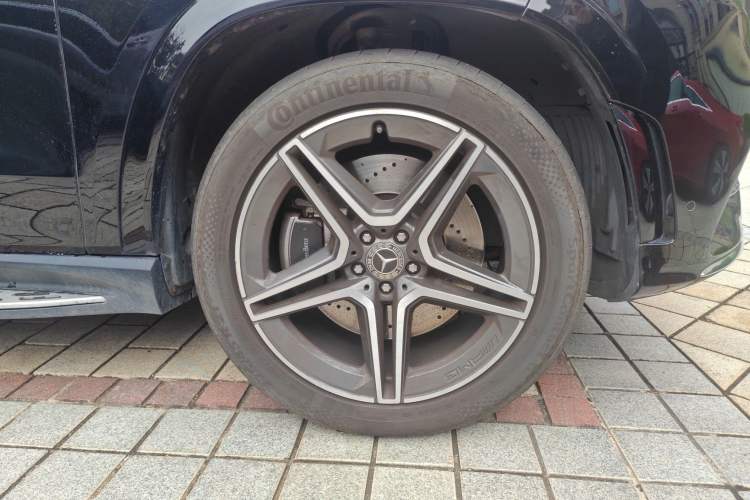 Used Mercedes-Benz GLS 2023 Refresh GLS 450 4MATIC Fashion Edition Right Front Wheel Hub