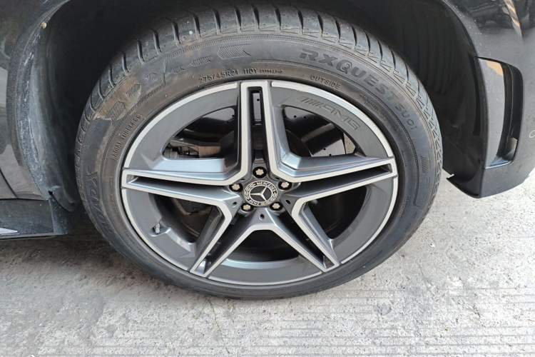 Used Mercedes-Benz GLS 2023 GLS 450 4MATIC Stylish Model Right Front Wheel Hub
