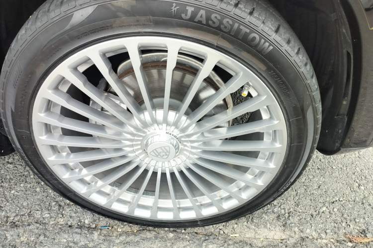 Used Mercedes-Benz GLS  Right Front Wheel Hub