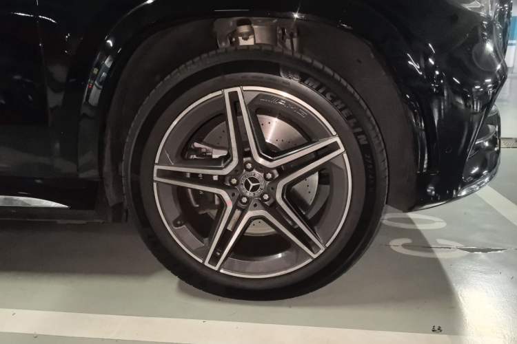 Used Mercedes-Benz GLS 2023 Refresh GLS 450 4MATIC Fashion Edition Right Front Wheel Hub