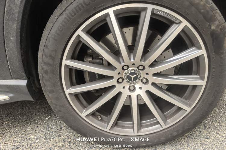 Used Mercedes-Benz GLS 2023 GLS 450 4MATIC Luxury Model Right Front Wheel Hub