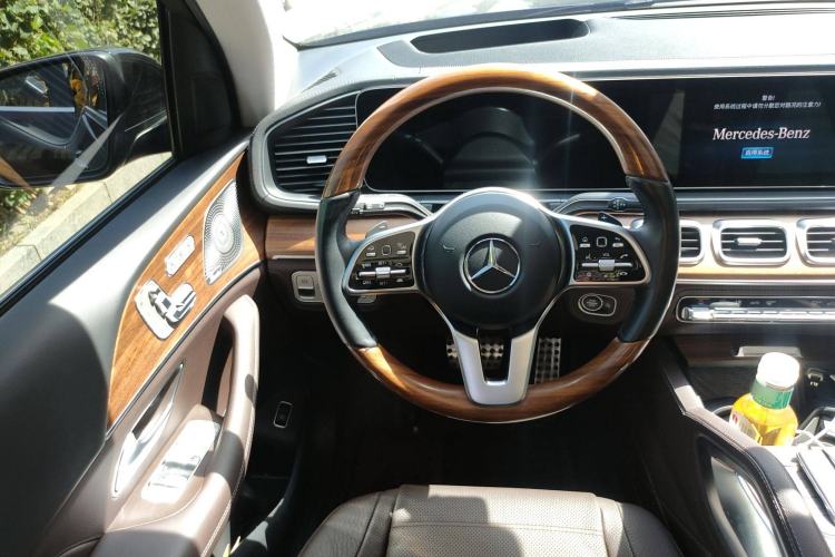 Used Mercedes-Benz GLS 2023 GLS 450 4MATIC Luxury Model Steering Wheel