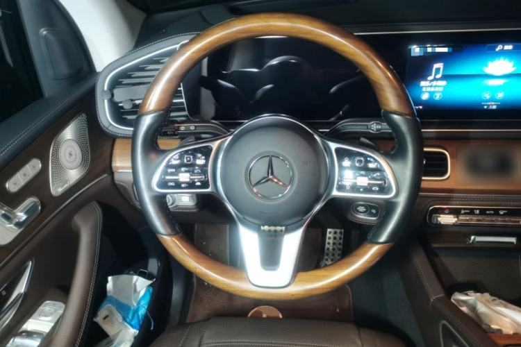 Used Mercedes-Benz GLS 2023 GLS 450 4MATIC Luxury Model Steering Wheel