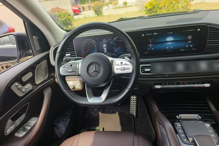 Used Mercedes-Benz GLS 2023 Second Facelift GLS 450 4MATIC Stylish Version Steering Wheel