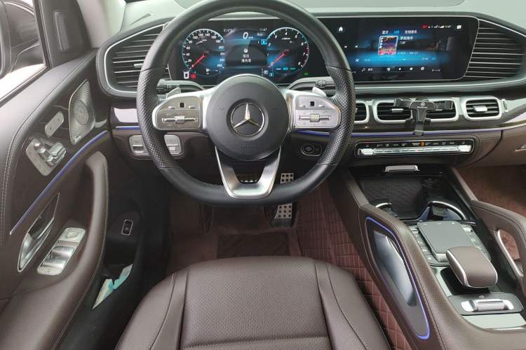 Used Mercedes-Benz GLS 2023 Second Facelift GLS 450 4MATIC Stylish Version Steering Wheel