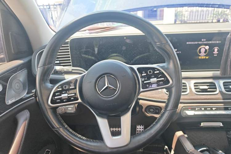 Used Mercedes-Benz GLS 2023 GLS 450 4MATIC Stylish Model Steering Wheel