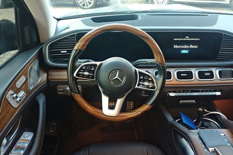 Used Mercedes-Benz GLS 2023 GLS 450 4MATIC Luxury Model Steering Wheel