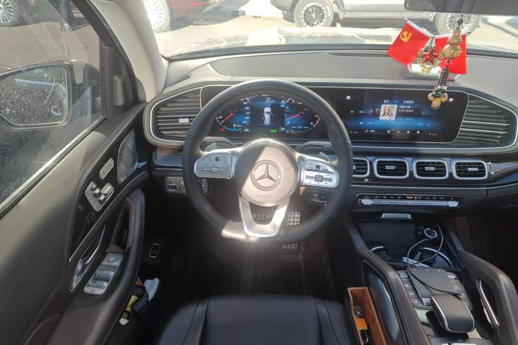 Used Mercedes-Benz GLS 2023 GLS 450 4MATIC Stylish Model Steering Wheel