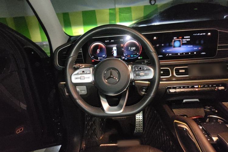 Used Mercedes-Benz GLS 2023 Second Facelift GLS 450 4MATIC Stylish Version Steering Wheel