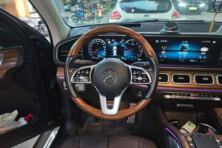 Used Mercedes-Benz GLS 2023 Refreshed GLS 450 4MATIC Luxury Edition Steering Wheel