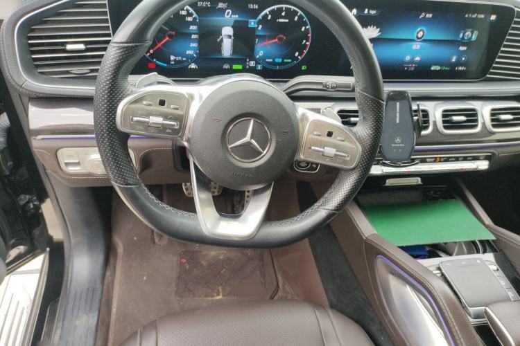 Used Mercedes-Benz GLS 2023 Second Facelift GLS 450 4MATIC Stylish Version Steering Wheel