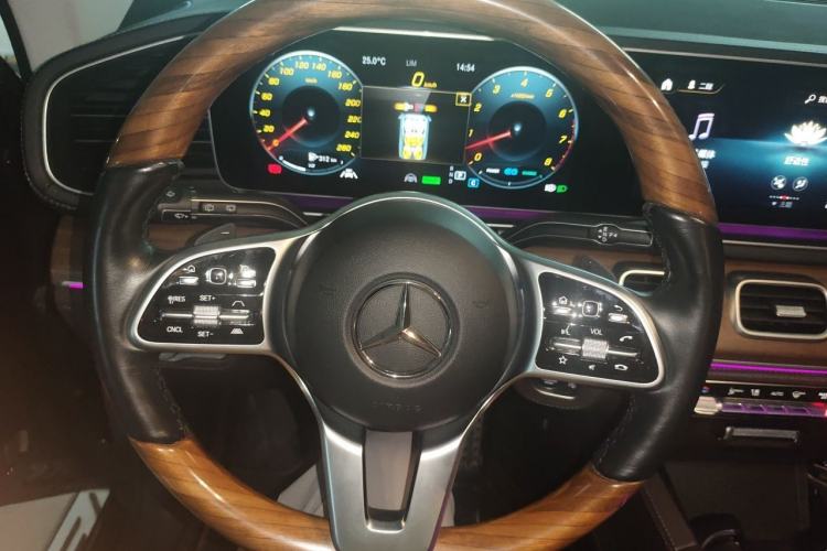 Used Mercedes-Benz GLS 2023 GLS 450 4MATIC Luxury Model Steering Wheel