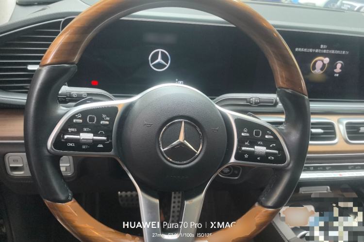 Used Mercedes-Benz GLS 2023 GLS 450 4MATIC Luxury Model Steering Wheel