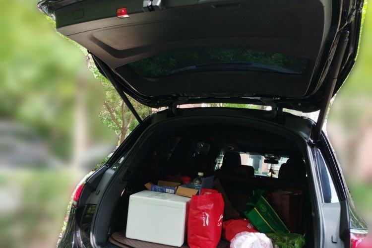 Used Mercedes-Benz GLS  Trunk