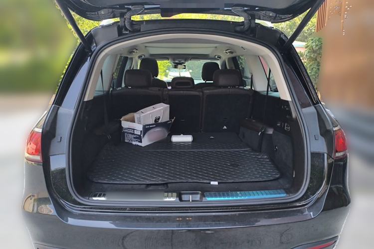 Used Mercedes-Benz GLS 2023 GLS 450 4MATIC Stylish Model Trunk