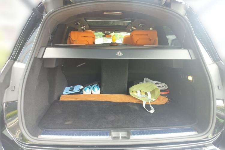 Used Mercedes-Benz GLS  Trunk
