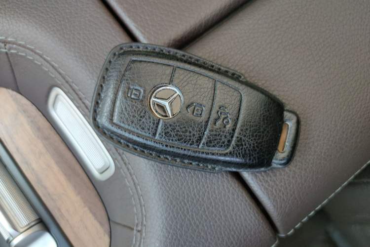 Used Mercedes-Benz GLS 2023 GLS 450 4MATIC Luxury Model Vehicle Key