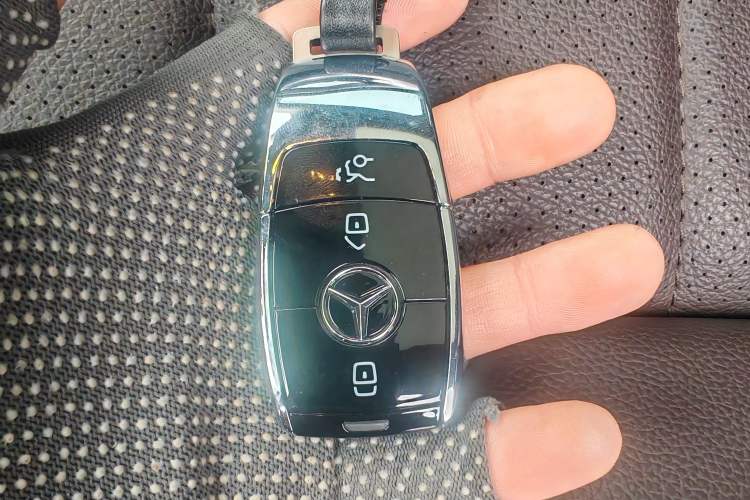 Used Mercedes-Benz GLS 2023 Refresh GLS 450 4MATIC Fashion Edition Vehicle Key