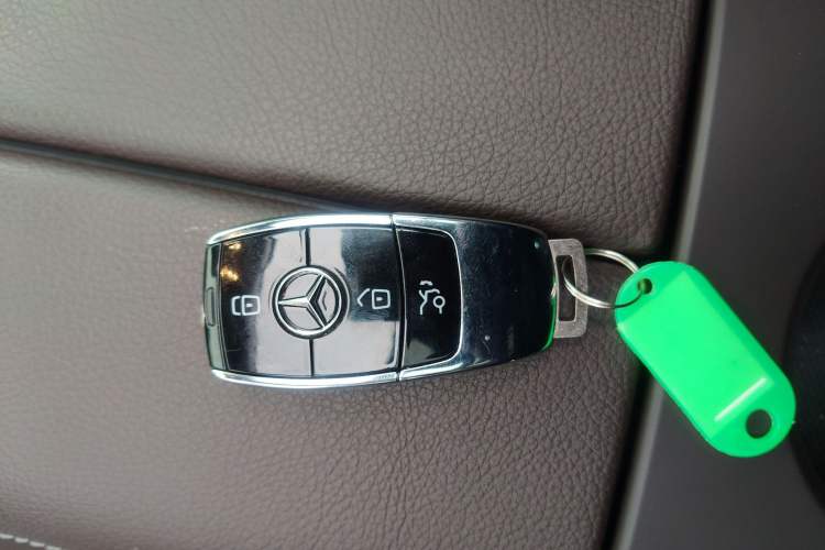 Used Mercedes-Benz GLS 2023 Refreshed GLS 450 4MATIC Luxury Edition Vehicle Key