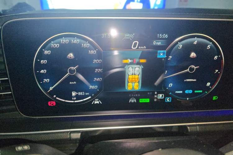Used Mercedes-Benz GLS 2023 GLS 450 4MATIC Stylish Model Instrument Cluster