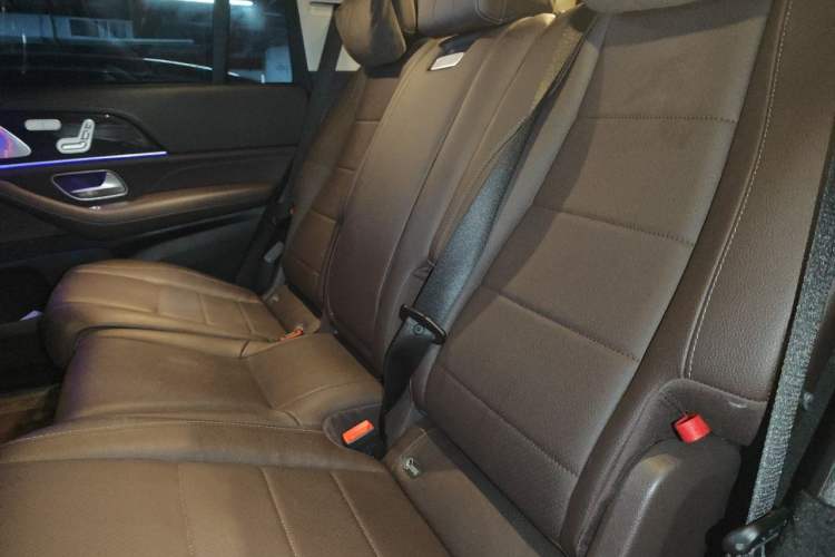 Used Mercedes-Benz GLS 2023 GLS 450 4MATIC Stylish Model Left Rear Seat