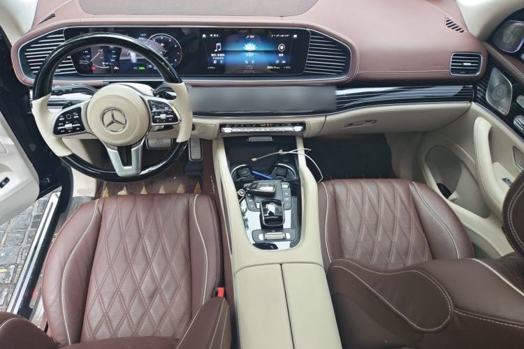 Used Mercedes-Benz GLS 2023 GLS 450 4MATIC Stylish Model Center Console