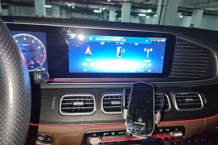 Used Mercedes-Benz GLS 2024 GLS 450 4MATIC Stylish Model Audio And AC Panel