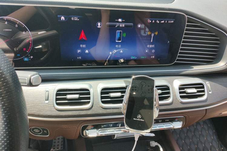 Used Mercedes-Benz GLS 2024 GLS 450 4MATIC Stylish Model Audio And AC Panel
